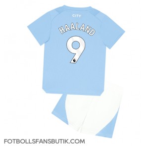 Manchester City Erling Haaland #9 Replika Hemmatröja Barn 2023-24 Kortärmad (+ Korta byxor)